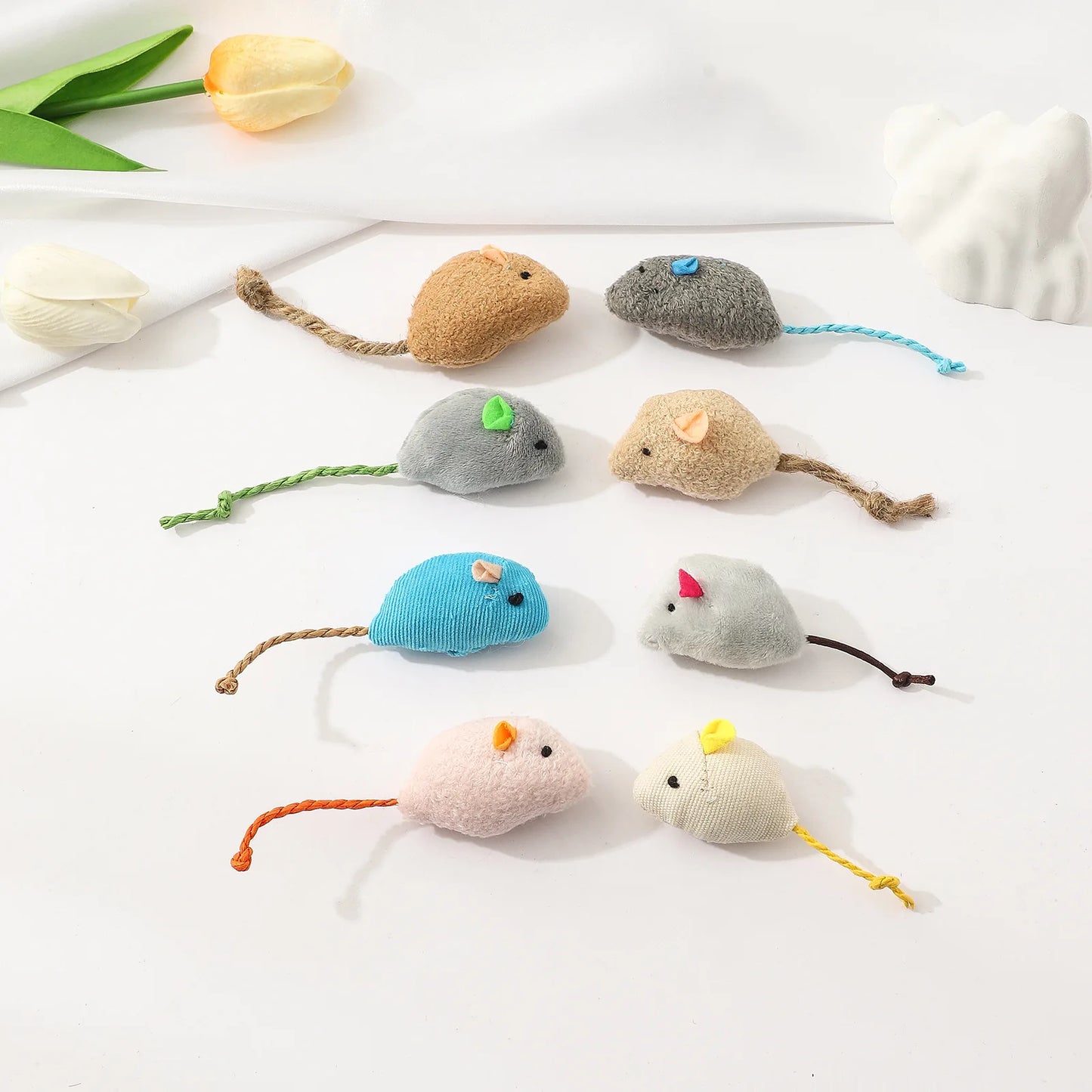 The Happy Tail Co™ 16-Piece Interactive Cat Mice Toy Set - Soft Plush Catnip-Filled Play Mice for Indoor Kittens